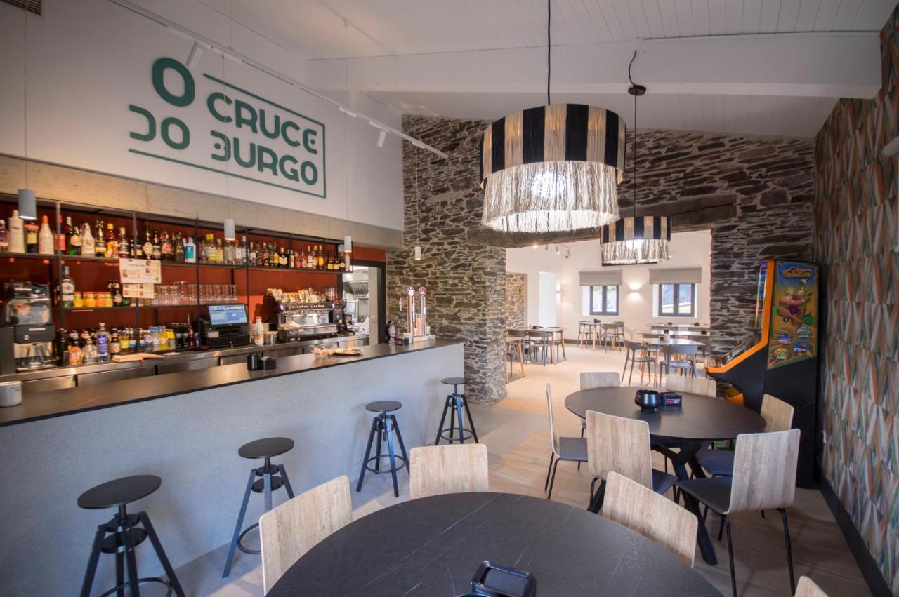 Hotel Rural O Cruce Do Burgo Friol Eksteriør billede