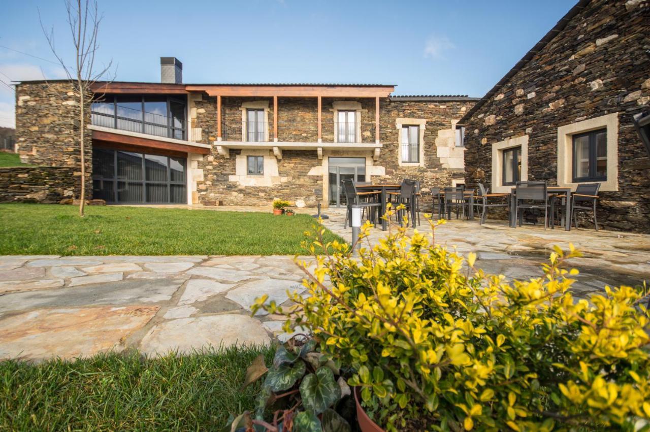 Hotel Rural O Cruce Do Burgo Friol Eksteriør billede