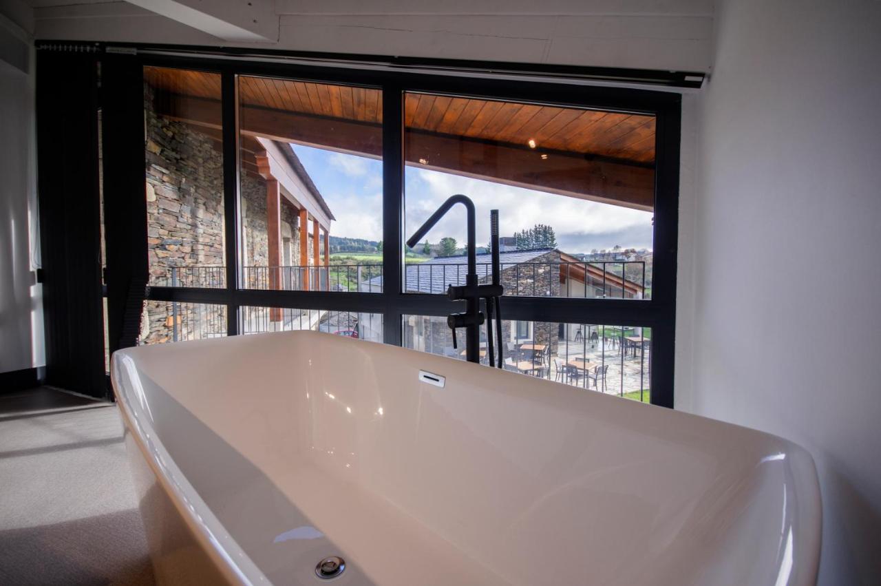 Hotel Rural O Cruce Do Burgo Friol Eksteriør billede